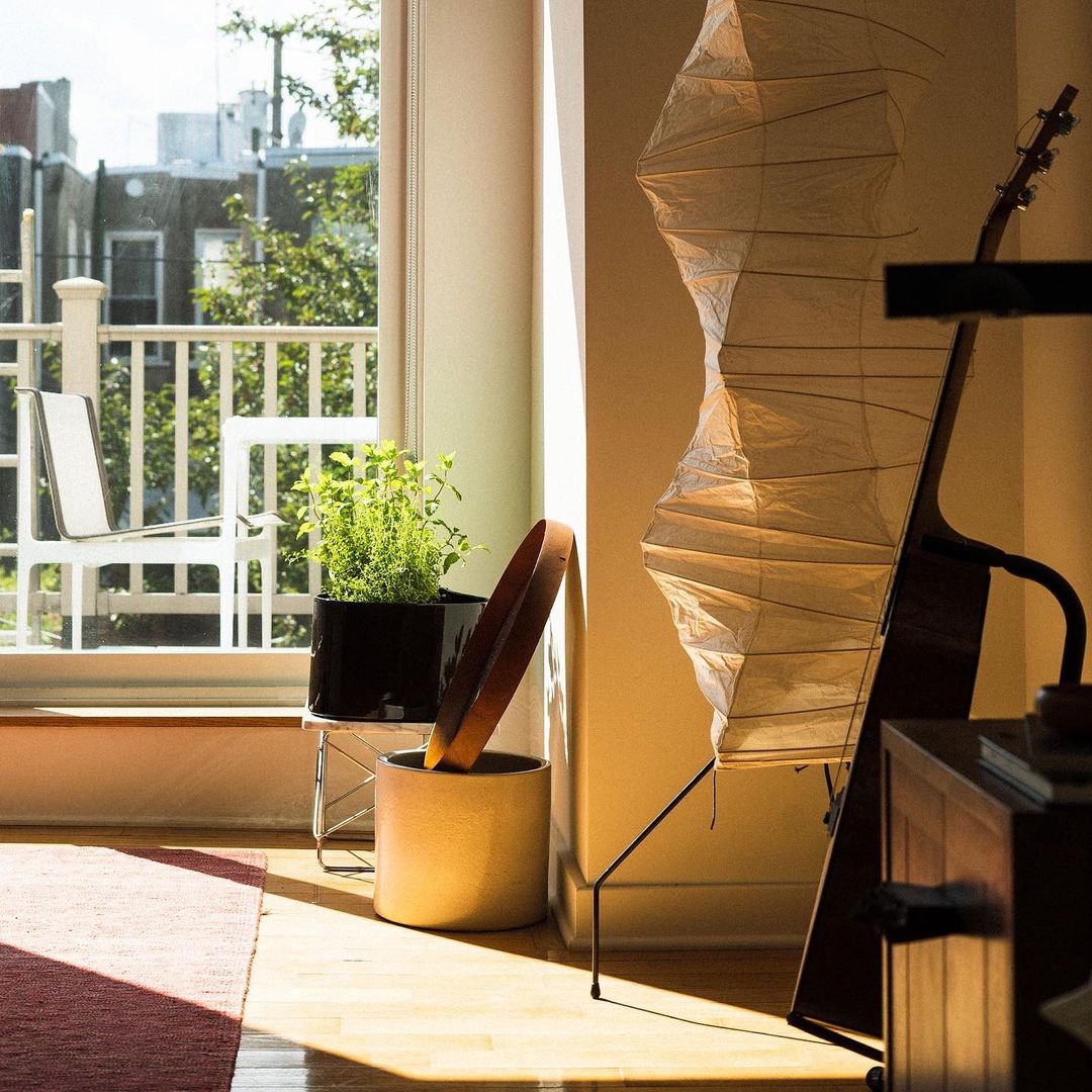 Akari UF4-33N Floor Lamp