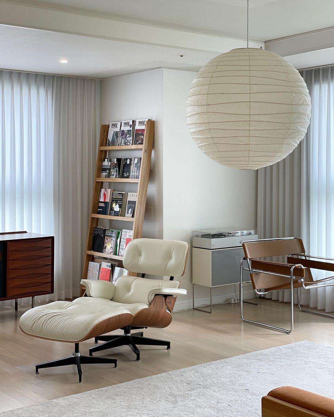 Akari D Pendant Lighting