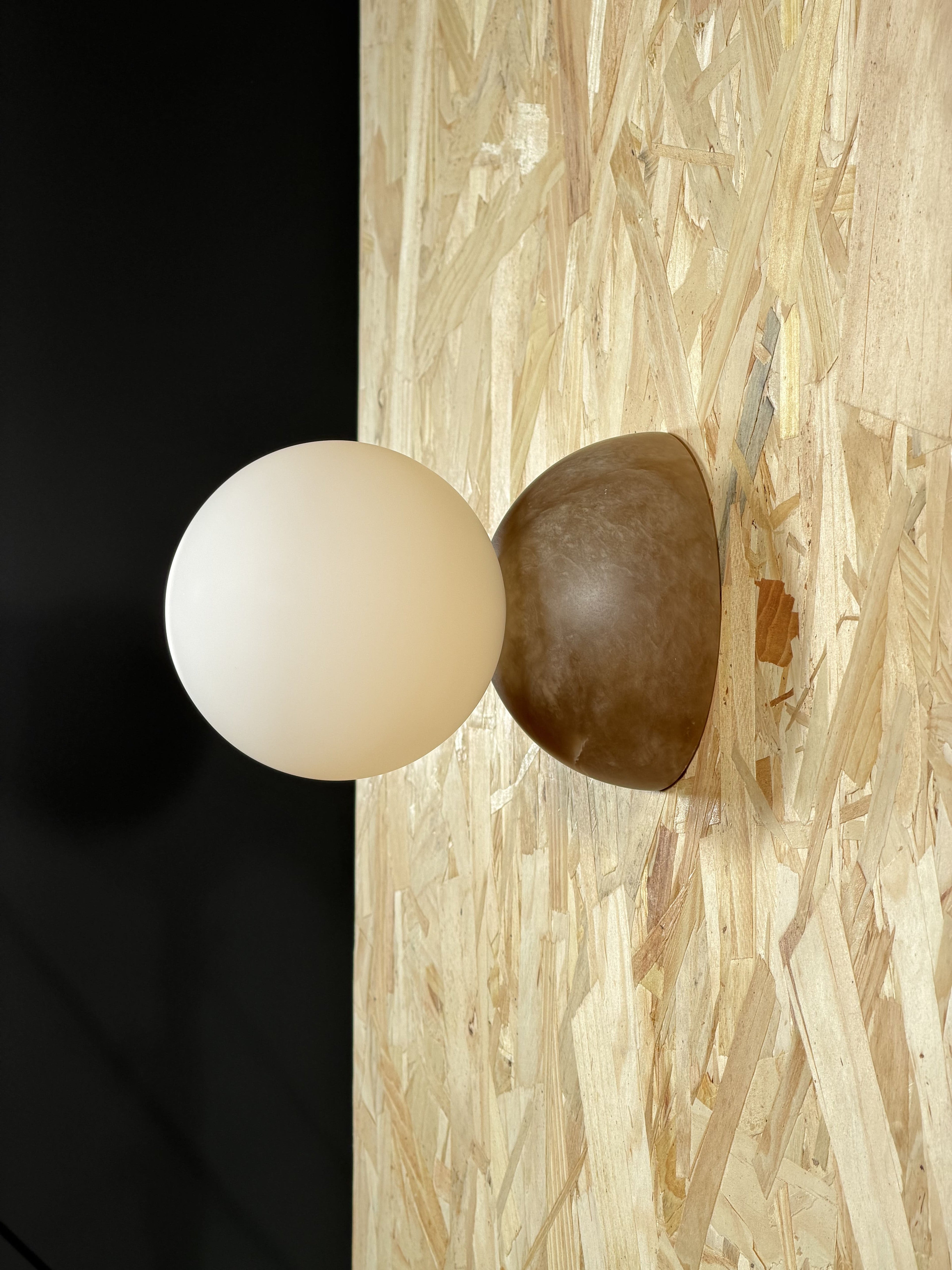 Eklipso Tobacco Alabaster Sconce