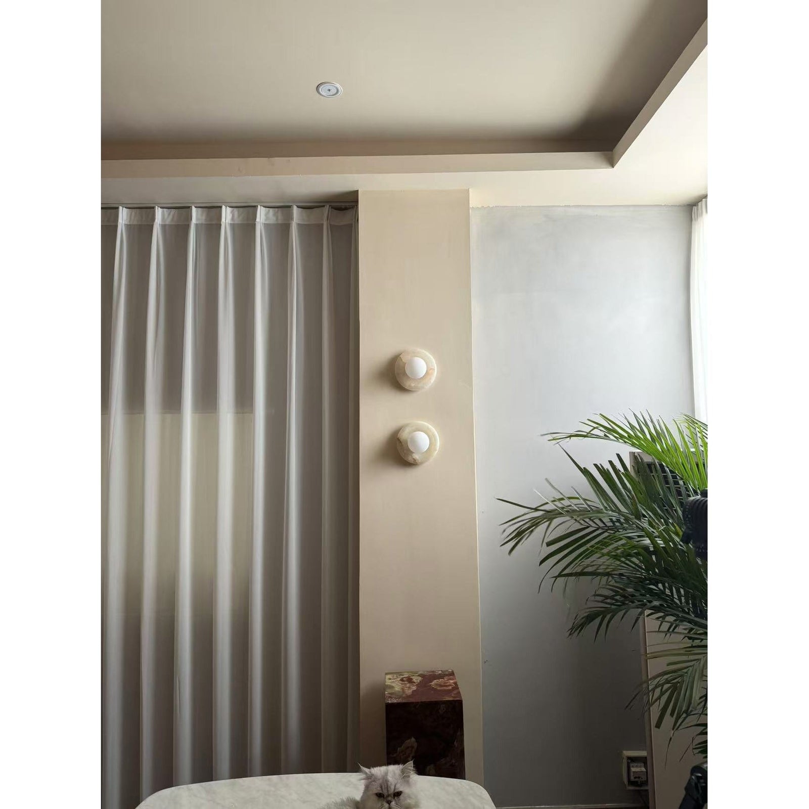 Gravure Onyx Sconce