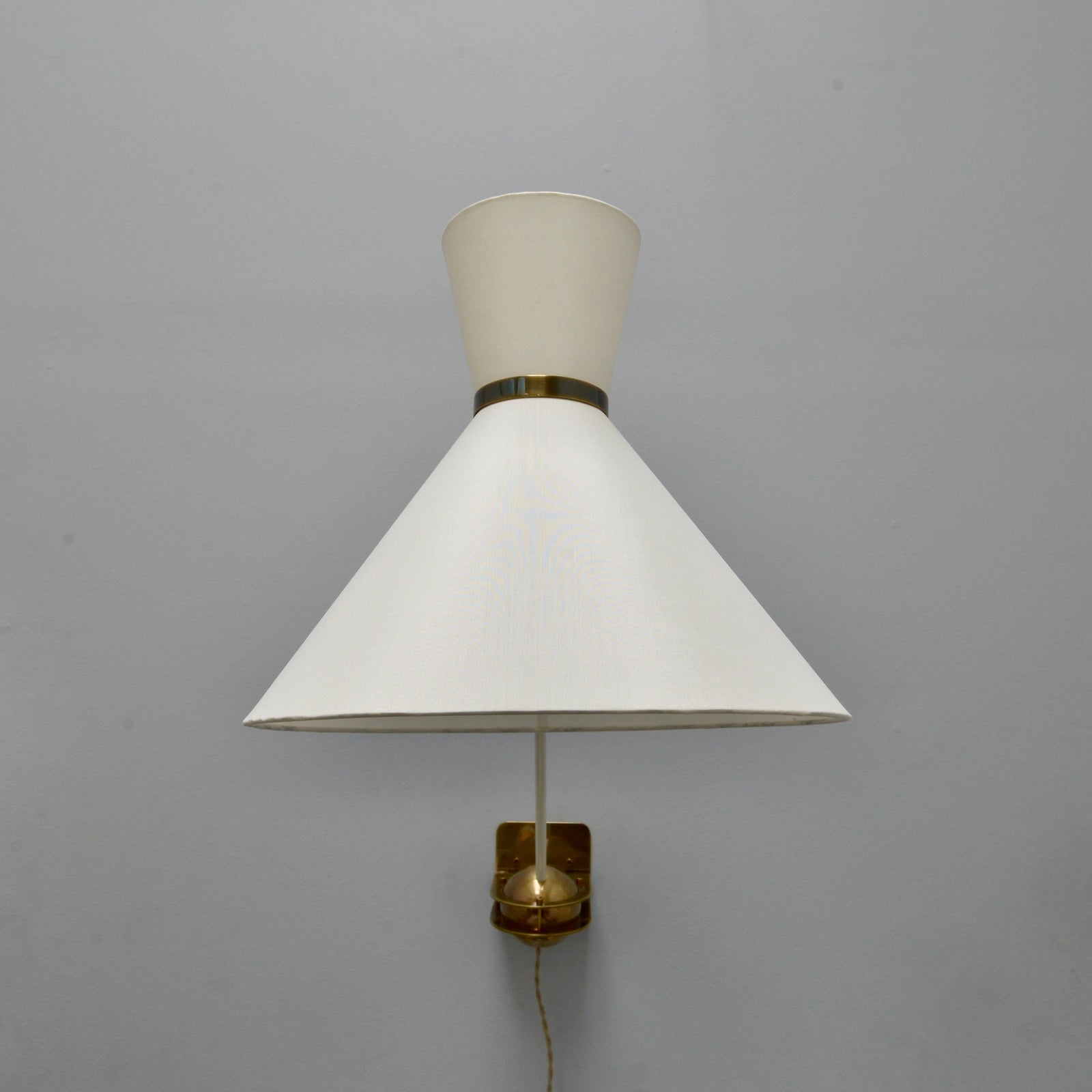 LU Sphere Wall Sconce