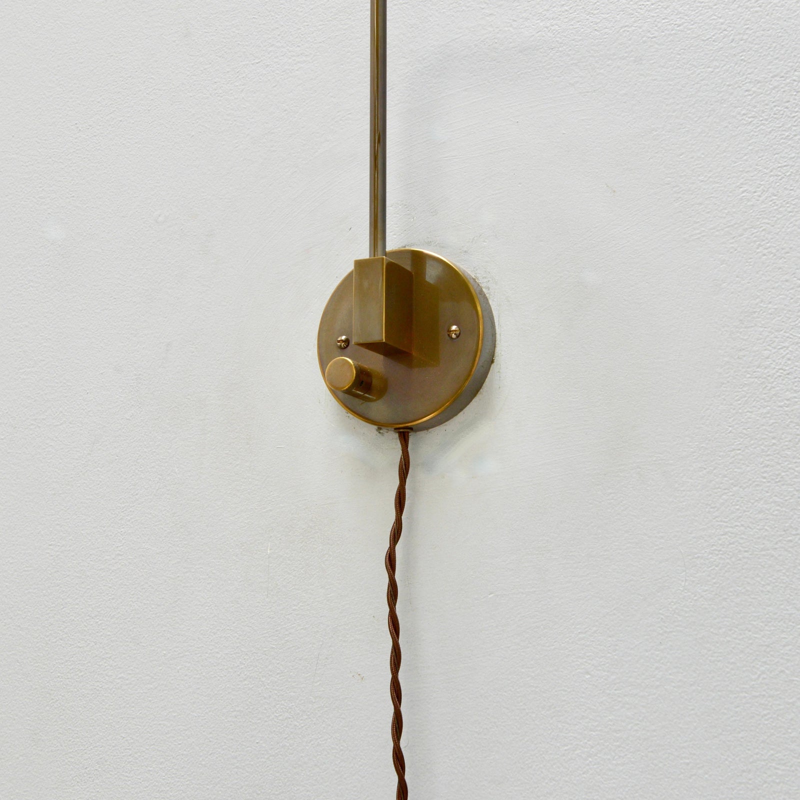 LU Swing Sconce Plug-In