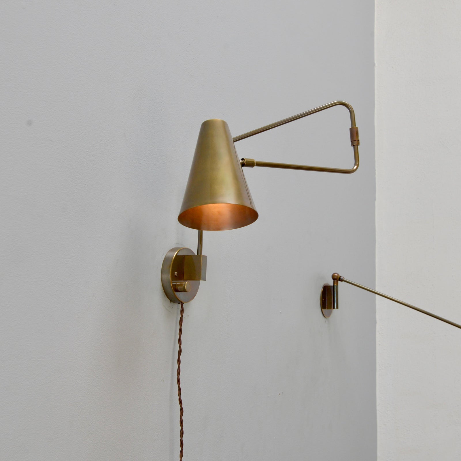 LU Swing Sconce Plug-In