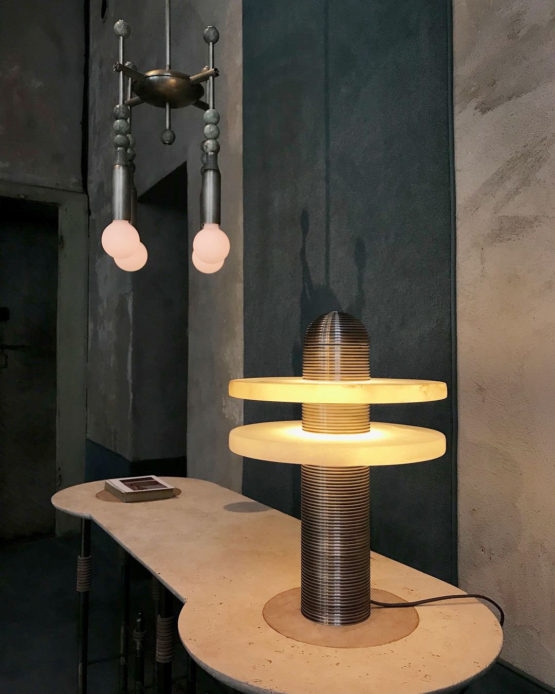 Median Table Lamp
