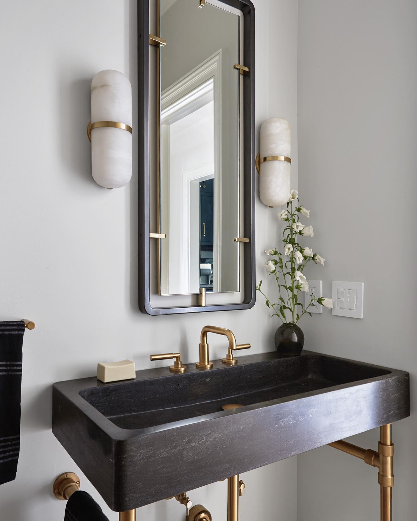 Mcgivern Sconce