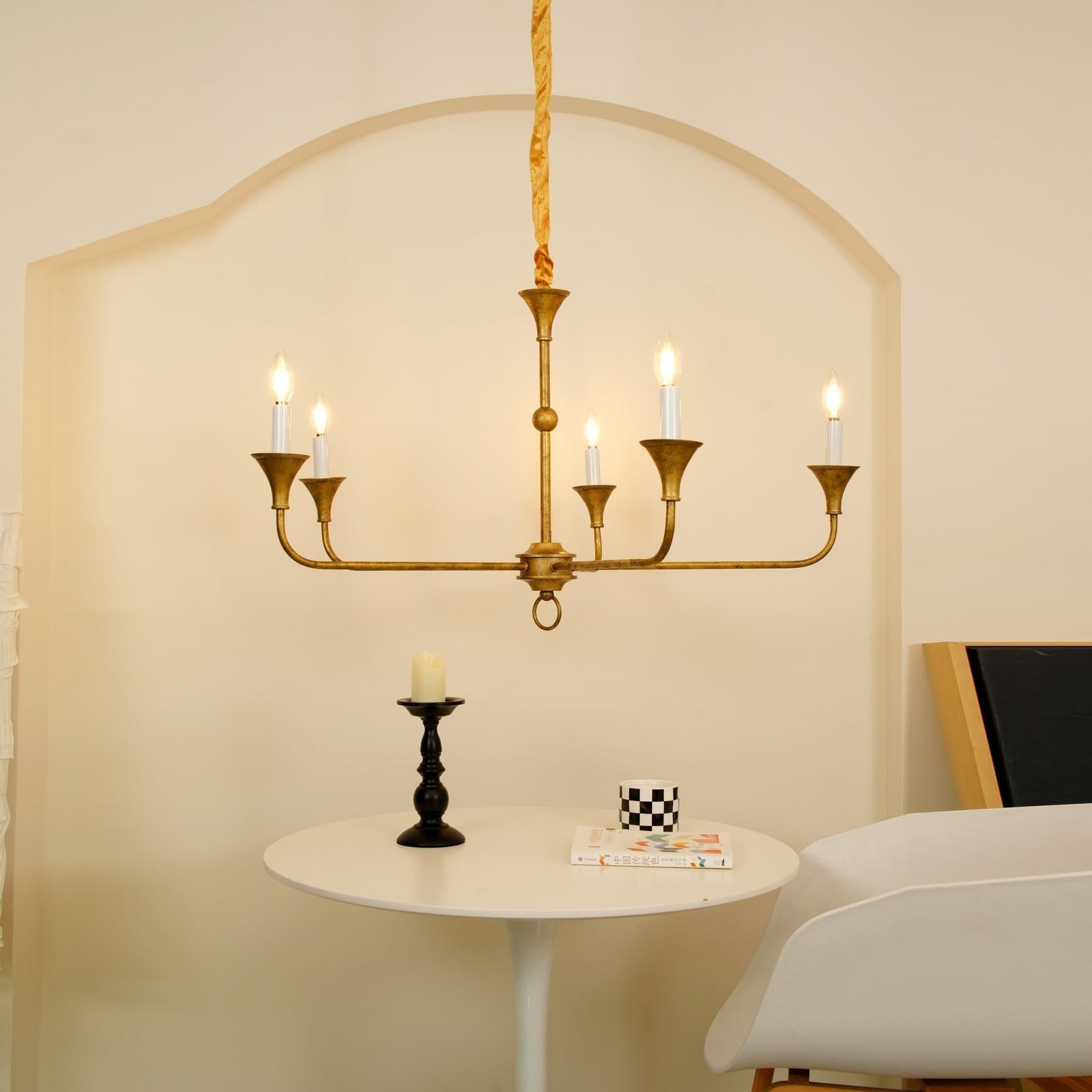 Coro Chandelier