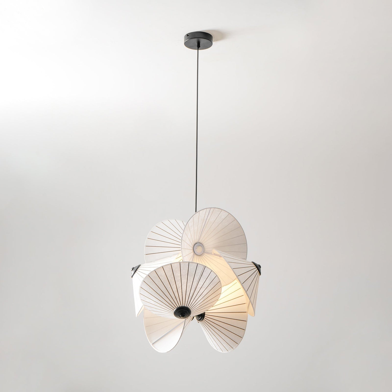 Serpentine Pendant Lamp