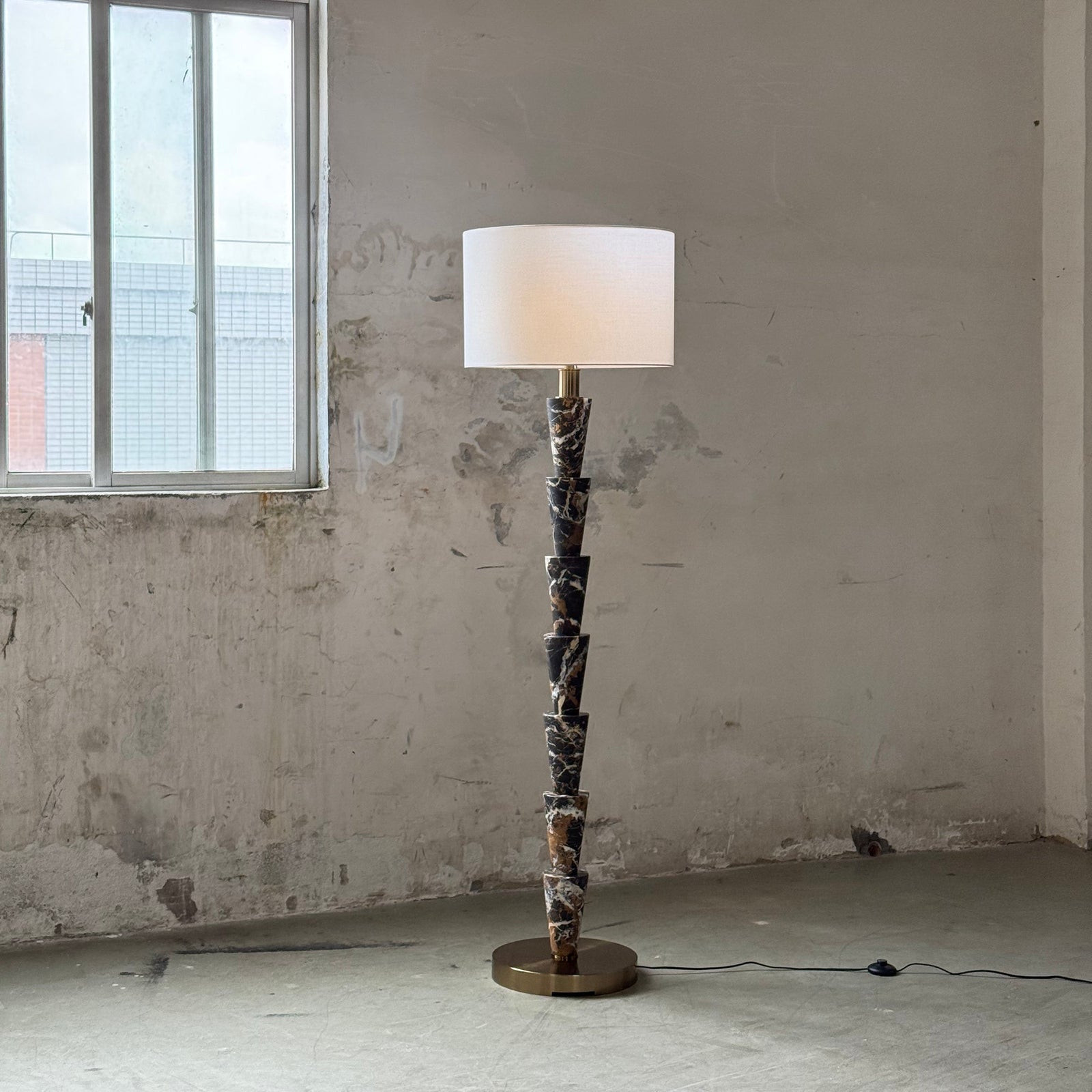 Nizwa Floor Lamp