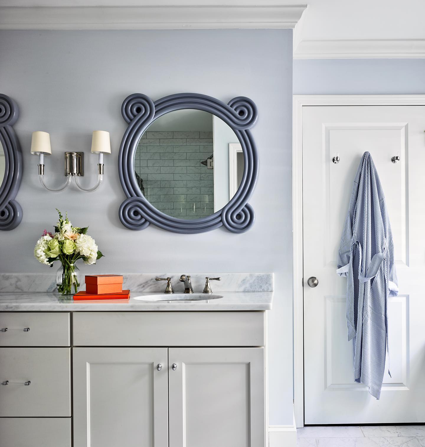 Vivian Single Sconce