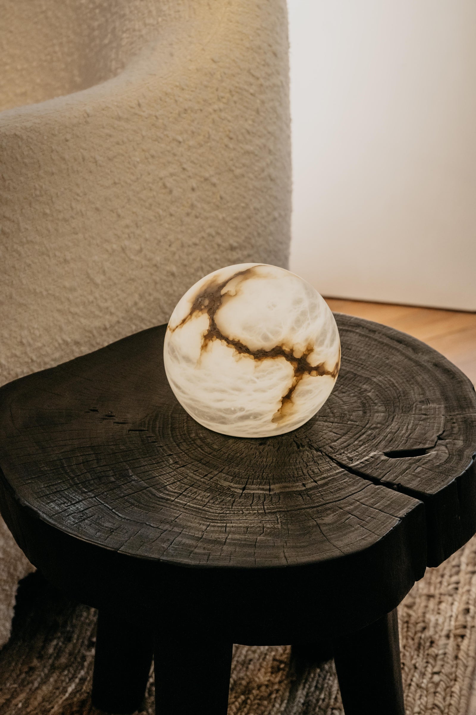 Moon Wireless Table Lamp